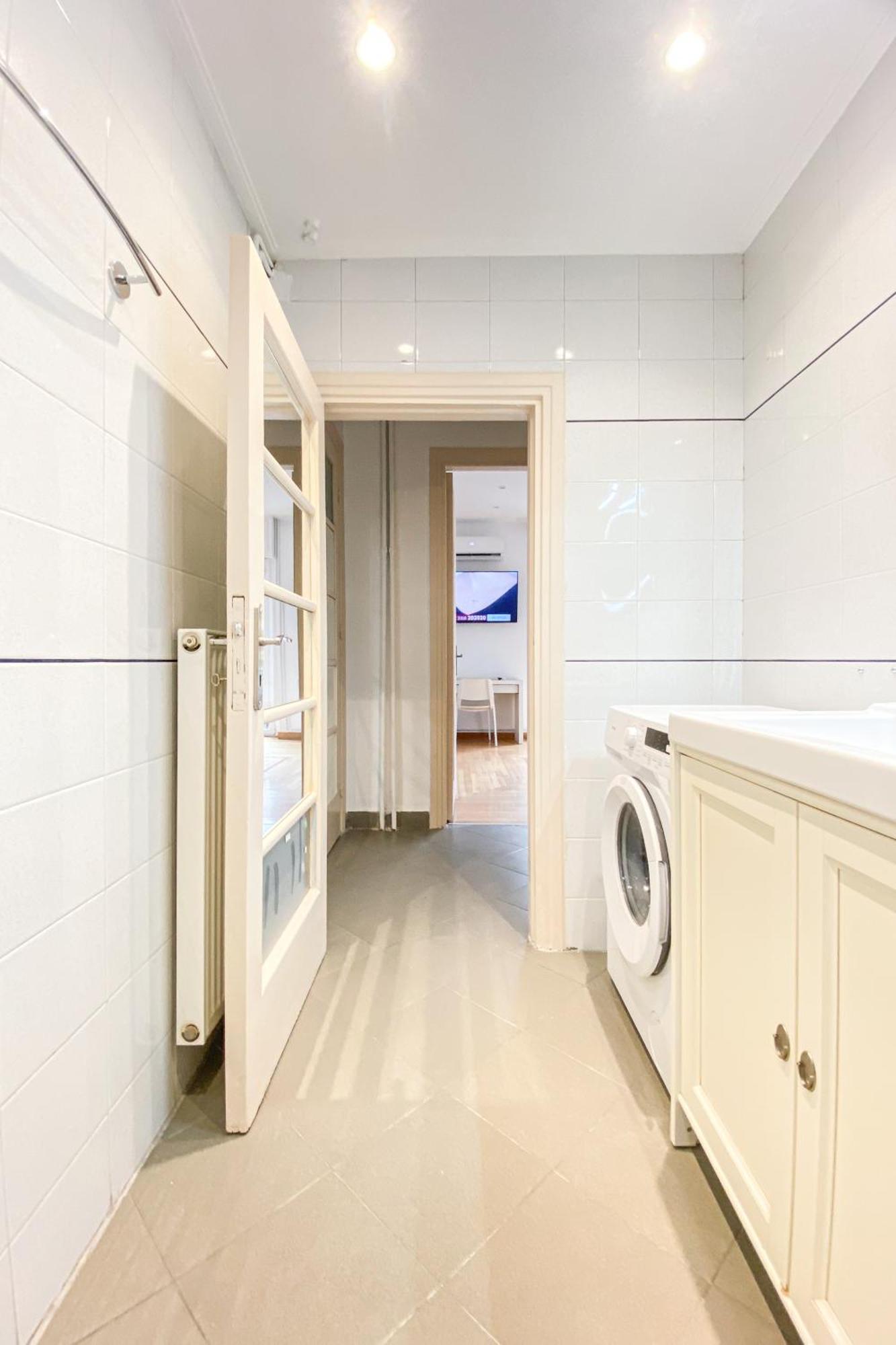 Syntagma Square, 100Sqm Luxurious Family Apt เอเธนส์ ภายนอก รูปภาพ