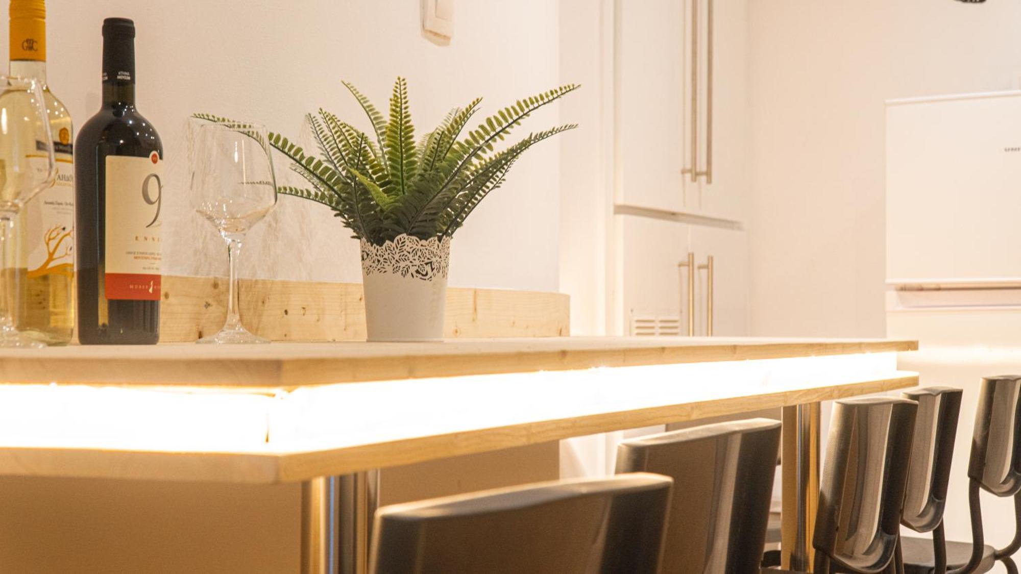 Syntagma Square, 100Sqm Luxurious Family Apt เอเธนส์ ภายนอก รูปภาพ