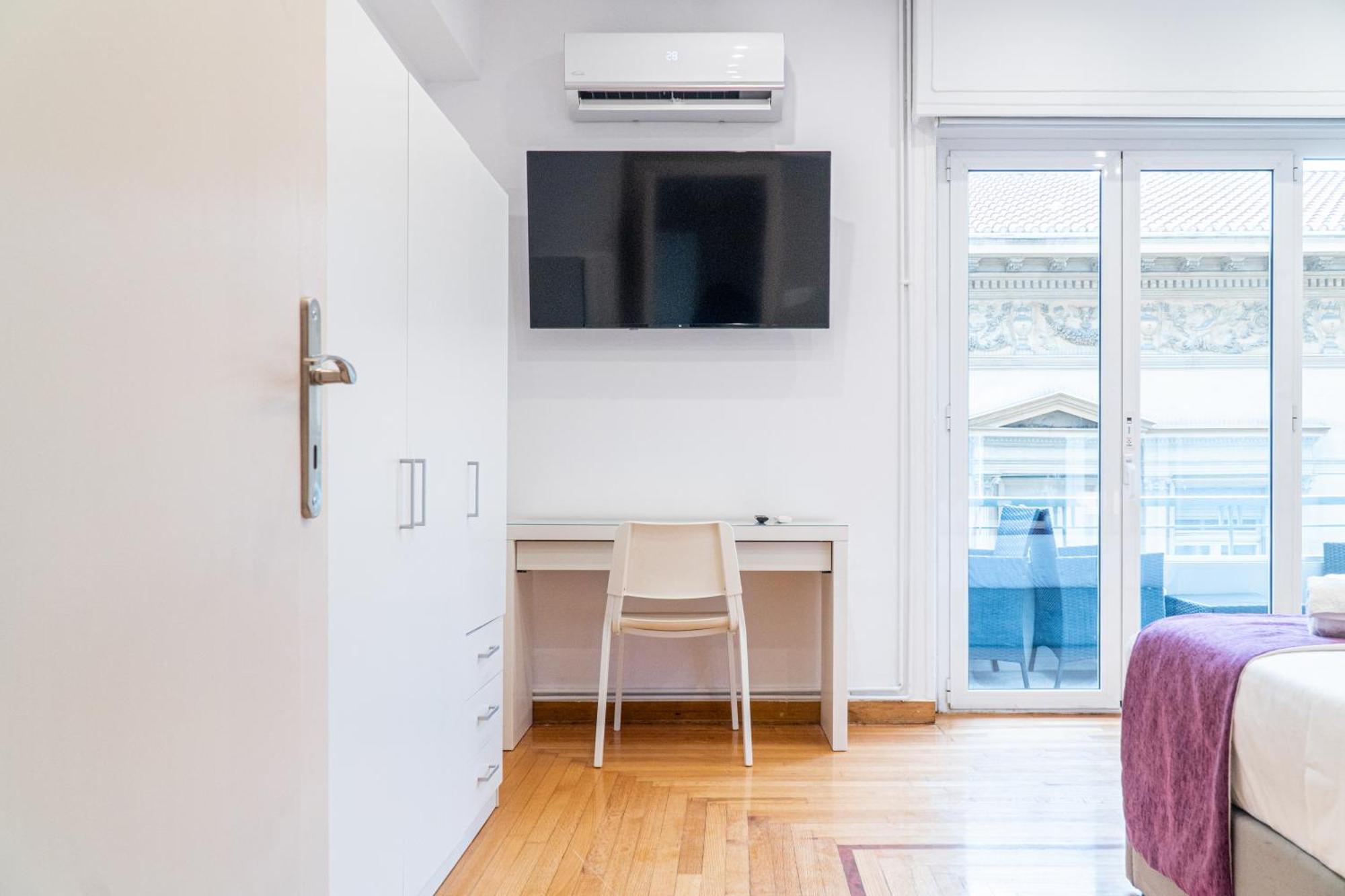 Syntagma Square, 100Sqm Luxurious Family Apt เอเธนส์ ภายนอก รูปภาพ