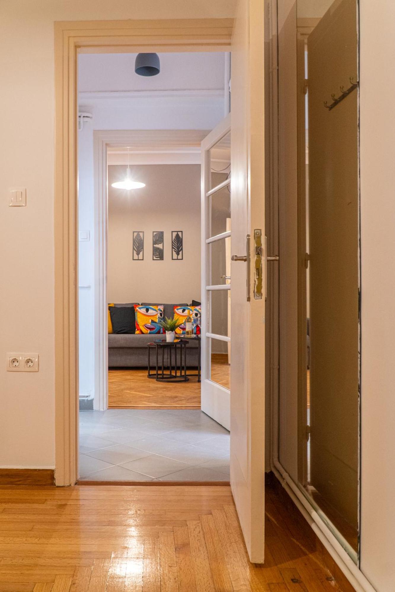 Syntagma Square, 100Sqm Luxurious Family Apt เอเธนส์ ภายนอก รูปภาพ