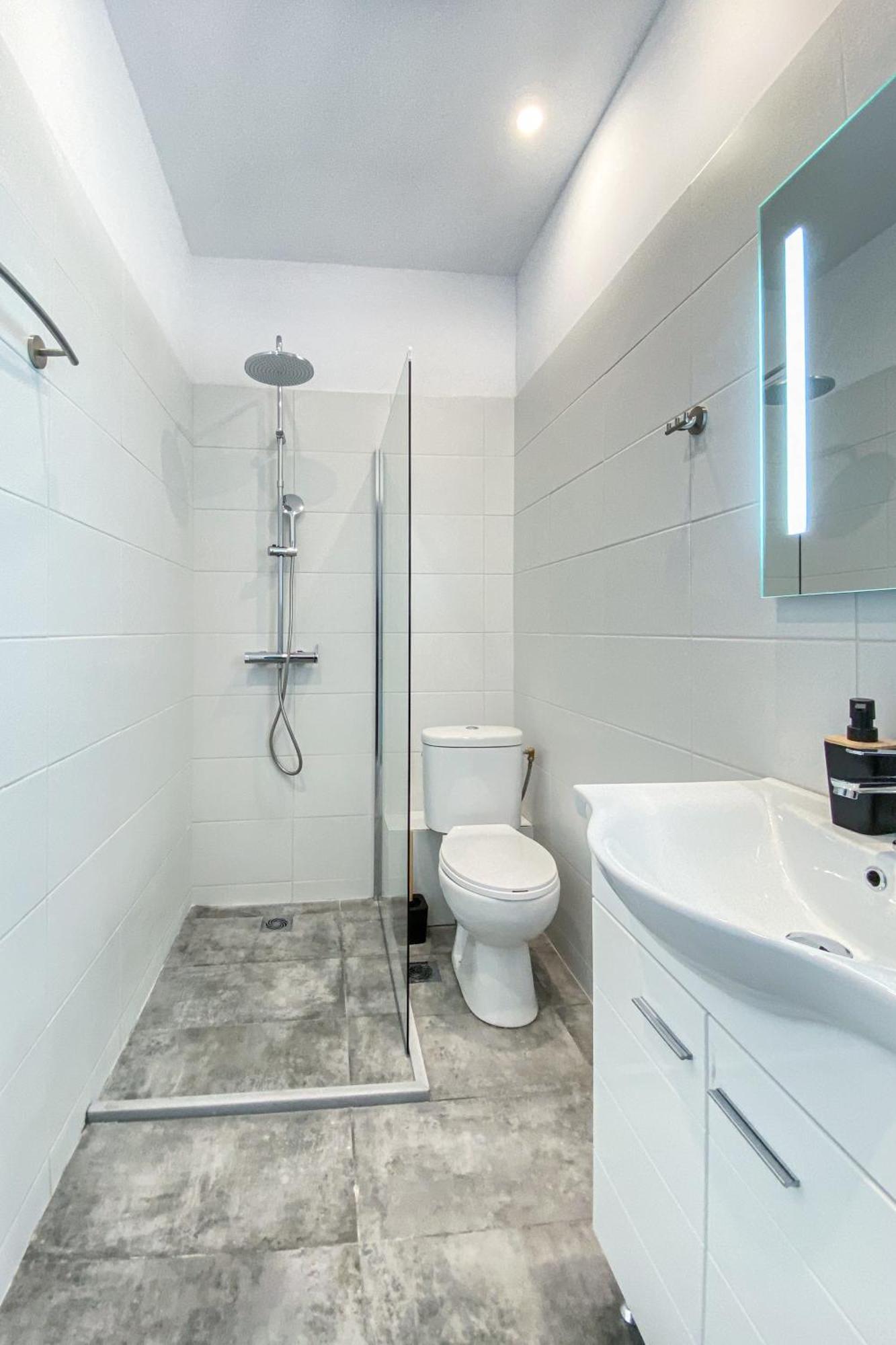 Syntagma Square, 100Sqm Luxurious Family Apt เอเธนส์ ภายนอก รูปภาพ