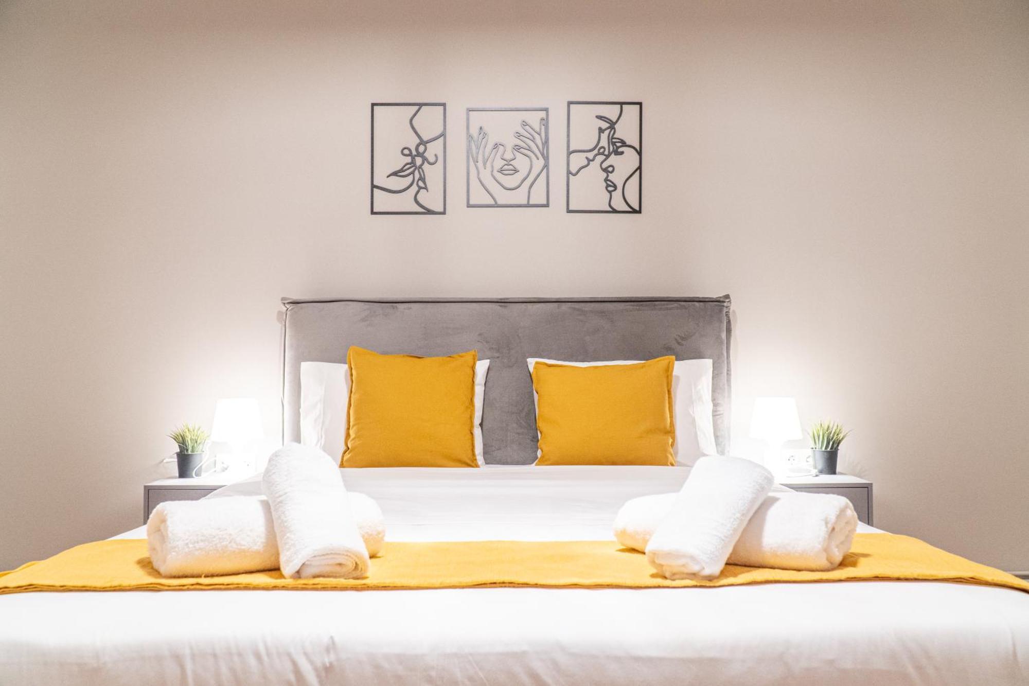 Syntagma Square, 100Sqm Luxurious Family Apt เอเธนส์ ภายนอก รูปภาพ