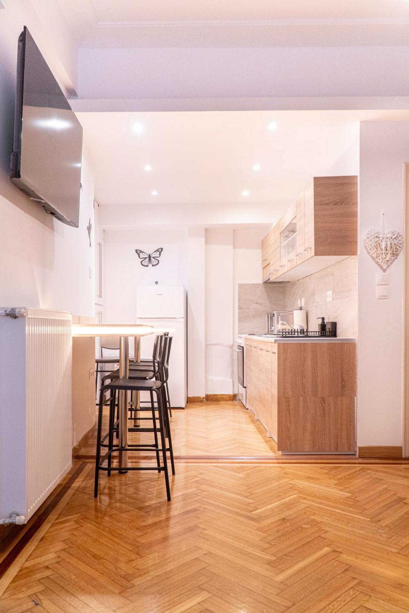 Syntagma Square, 100Sqm Luxurious Family Apt เอเธนส์ ภายนอก รูปภาพ